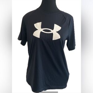 3/$35 UNDER ARMOUR Youth Deep black 100% polyester Active shirt